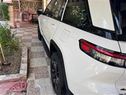 جیپ گراند شیرۆکی
